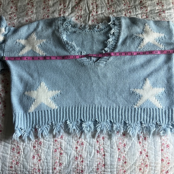 Storia Oversized Rough Edge Star Sweater - Picture 8 of 8